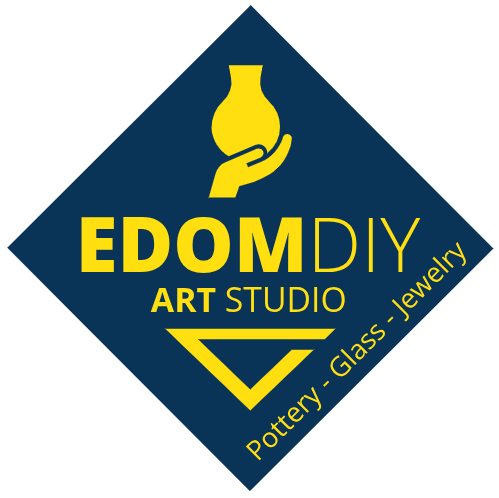 Edom DIY lounge